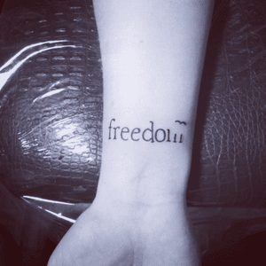 #writingtattoo #freedomtattoo 