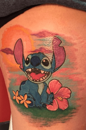 Here is a #stitch piece I did on a client during my time at Goodfellas Tattoo’s and Piercing’s in Fort Pierce, Florida. If you’d like to get ahold of me now I work in Alpine, Wyoming at LaRose Ink. Info in Bio. #color #newschool #disney #character #tattooartist #liloandstitch #laroseink 