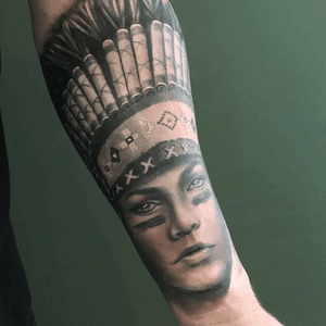 Done by Nick Uittenbogaard - Resident Artist.               #tat #tatt #tattoo #tattoos #amazingtattoo #ink #inked #inkedup #amazingink #blackandgrey #blackandgreytattoo #woman #womantattoo #nativeamerican #nativeamericantattoo #amazingart #art #culemborg #netherlands 
