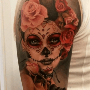 #megandreamtatto "La catrina" has always been my dream tattoo to someday get on my body. In my hometown back in mexico, witch i havnt been to in about 8 or more years. Their a build board with "la catrina" in it. She is a skeleton dressed in a dress and has a big hat with roses and flowers on it. People say she loved to dress very elegant.  People even say she comes out in the middle of the night just wondering around looking all nice and stuff. Growing up with all these stories about " la catrina" will always remind me from where i come from .i miss it so much. Who knows if i will ever be back to my hometown. Getting this tattoo will be like having a little peace of mexico on me.