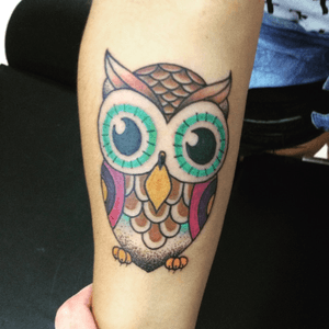 Owl tattoo by #juniorpxtattoo artist