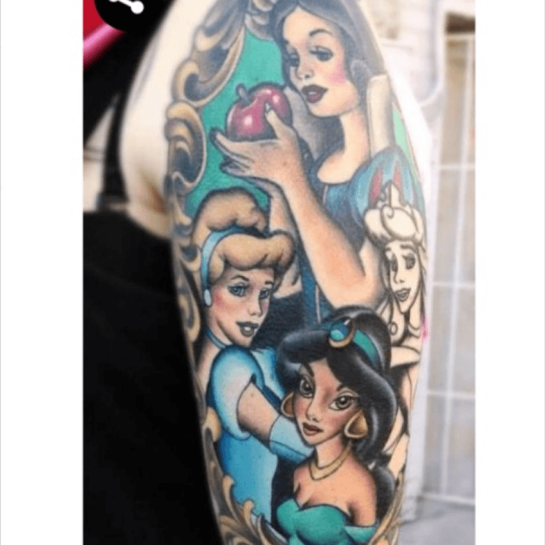 Disney Princesses reimagined with tattoos and piercings  GEEKSPIN