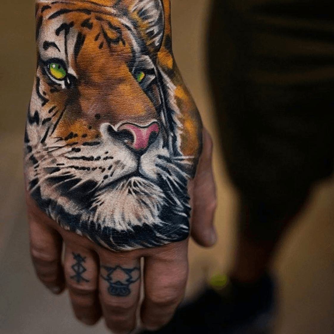 Tattoo uploaded by Jorge Iván Aguas • Tigre mano • Tattoodo