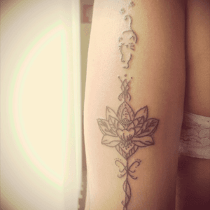 JAMB tattoo - flor de lotus / gato