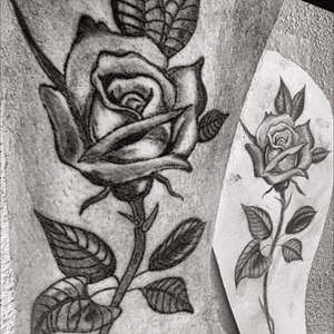 #rose #rosetattoo #student #myownleg #pain #selftaught #leg #enkel #enkeltattoo 