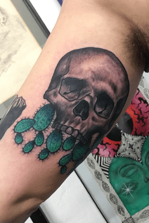Tattoo by Kurtis Gibson. #blackandgrey #skull #cactus 