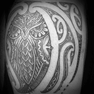 Ta moko w/ owl #ruru #owltattoo #tamoko #mokomaori #calftattoos #maori 