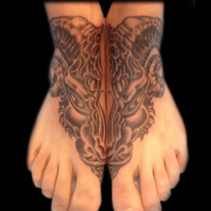 Tattoo by Lark Tattoo artist/owner Bruce Kaplan. #goat #goathead #foot #bng #bngink #feet #bnginksociety #animal #splittattoo #split #graywash #blackandgrey #blackandgray #brucekaplan #owner #artist #ownerartist #artistowner #LarkTattoo #LarkTattooWestbury #NY #BestOfLongIsland #VotedBestOfLongIsland #BestOfNYC #VotedBestOfNYC #VotedNumber1 #LongIsland #LongIslandNY #NewYork #NYC #TattoosEvenMomWouldLove #NassauCounty #tattoo #tattoos #tat #tats #tatts #tatted #tattedup #tattoist #tattooed #tattoooftheday #inked #inkedup #ink #tattoooftheday #amazingink #bodyart