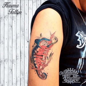 Watercolor chamaleon tattoo#tattoo #tatuaje #color #mexicocity #marianagroning #tatuadora #karmatattoo #awesome #colortattoo #tatuajes #claveria #ciudaddemexico #cdmx #tattooartist #tattooist #watercolor #watercolortattoo 