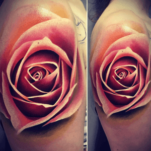 By Gabriel Tattoos #rose #flower #hyperrealism 