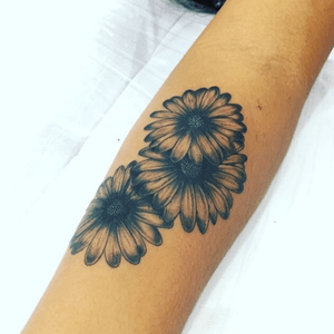 Tatuagens margaridas #margarida #flor #flowers 
