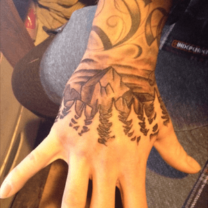 #freehand #handtattoos #tattoo #mountaintattoos 