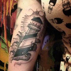 Done by Eric Fernandes #lighthouse #farol #blacktattoo #lovetattoobrasil #maricotacolorida 