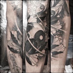 #peony #tattoo #tattoos #tattooed #tattooart #tattooartist #tattooitalia #ink #tao #blackandgreytattoo #pirr #sicily #japanesetattoo #japanese 