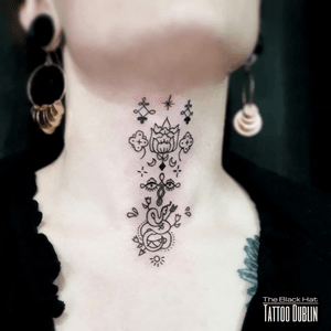 We’ve been quite busy the past few days, working on your tattoos projects guys! .I am happy to share with you this neck tattoo. Well done to Margaux who hold the pain wonderfully. Beautiful design done by herself..#necktattoo #throattattoo #tattoo #tats #tattooidea #dublin #tattoodublin #tats #finelinetattoo #art #artforartists