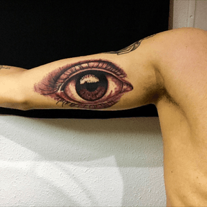 Eye tattoo by Erik Riolobos