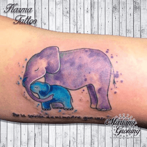 Watercolor elephants tattoo #tattoo #tatuaje #color #mexicocity #marianagroning #tatuadora #karmatattoo #awesome #colortattoo #tatuajes #claveria #ciudaddemexico #cdmx #tattooartist #tattooist #watercolor #love #lovetattoo #mom #mother 