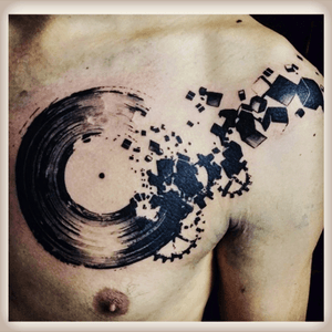 Very cool! #record #spin #dj #musictattoo 