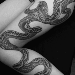 #snake #leg #wrap. #pinterest #black #big #sleeve 