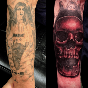 First session on a really fun coverup I’m doing. #tattoos #tattoo #ink #inked #graywash #color #skull #tattoooftheday #red #black    Instagram - aepar9