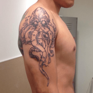 One of my tattoos #me #mexico #fewyearswithme #kraken #tattoo #desing 