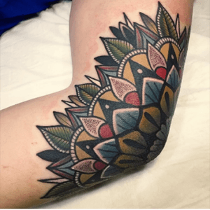 Micotattoo does the best traditional mandalas 