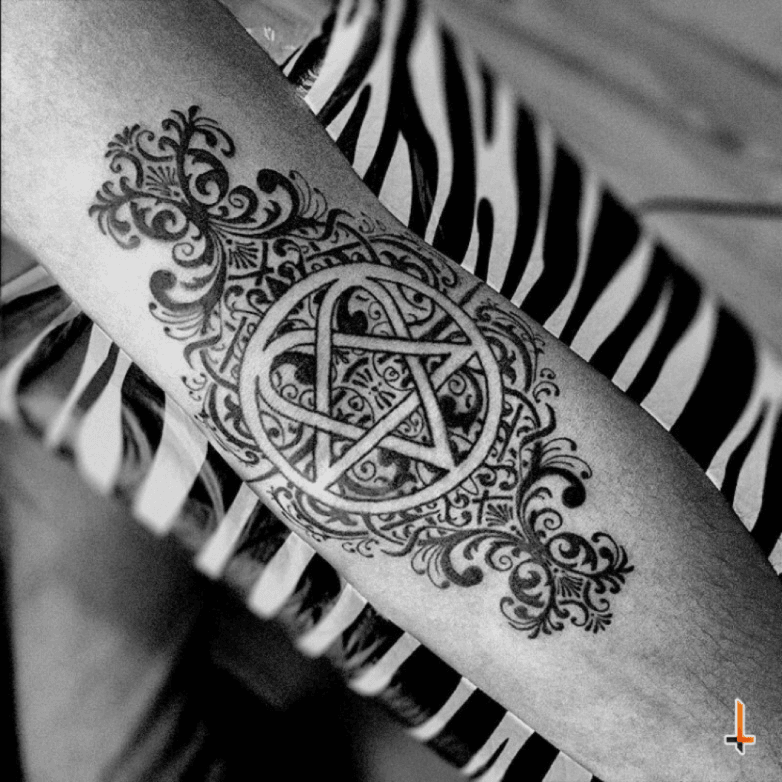 heartagram I literally draw this on everything apparently not very well  though Nobody ever gets  Heartagram tattoo Witchcraft tattoos Angel tattoo  designs