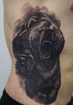 #bear #beartattoo #ribs #ink #tattoo #tattoos #tattooed #tattooart #inked #inkedup #tattooartist #tats #blackandgreytattoo #realistic #realism #realistictattoo