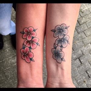 #flake #tattoos #flowertattoos #tattooshop #daburningneedle #cromtowninkandart #krommenie #holland 