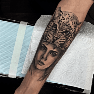 Healed cara and the leopard #tattoo #art #tattooartist #cara #leopard #blackandgrey #healed #art #tattooer 
