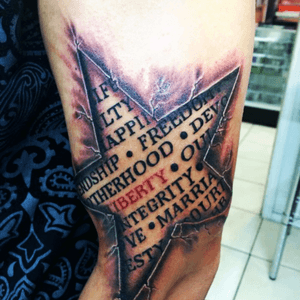 Star tattoo #star #realistic #hawkpen 