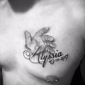 #lovly #baby #Alyssia #blackandgrey #blackandgreytattoo #tattoo #hand 