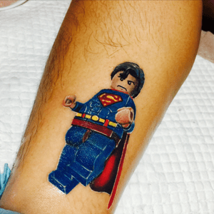 #superman #justiceleague #supermanlego #tattoo #manofsteel #lego #tattoo #cartoon #comic #skinart 