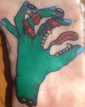 Tatuaje de practica #tatuaje #traditional #pigskin #tattoopractice #color #tattooapprentice 