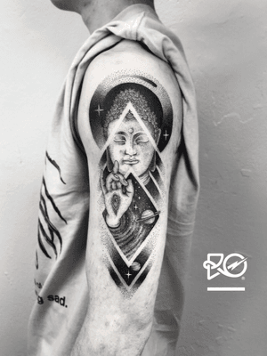 By RO. Robert Pavez • Sacred hand ➖ Studio Zoi tattoo Stockholm 🇸🇪 • 2018  • #engraving #dotwork #etching #dot #linework #geometric #ro #blackwork #blackworktattoo #blackandgrey #black #tattoo #fineline