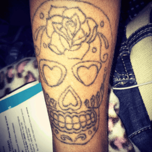 Love sugar skulls, this one is not finished, the artist that started it died so idk what to do with it. I want to finish my sleeve with Candy sugar skulls!