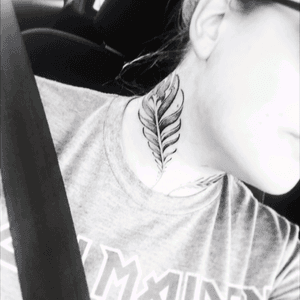 #necktattoo #headtattoo #TattooGirl #plume #blackandgreytattoo 