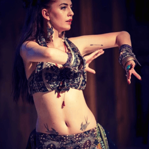 Tribal/Turkish Belly Dancer. #Swallows #arrow #tradition #dance 