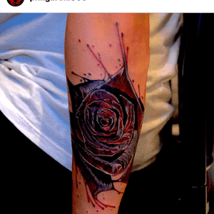 Love this. #rose #hyperealism 