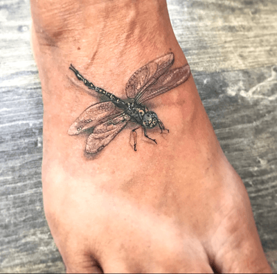 #wannado #blackcatink #sorrymomambassador #sorrymomtattoo #wearesorrymom #dermalizepro #worldfamousink #bishop #inkjectaflitenano #neotraditionaltattoo #neotraditional #tattoo #tattoosnob #tatuajes #tatuaje #spaintattoo #spaintattooartist #NeoTradEu #lafincagolf #algorfa #alicante #elche #NeoTradSub #dragonfly 