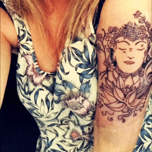 First part #tatoo #buddha #love #youshouldhavepaintobewonderful 