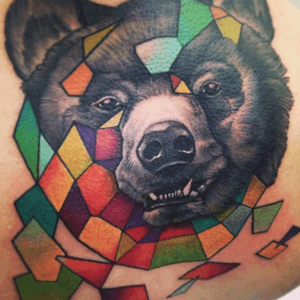 NeoGeo bear #bear #poly #geometric 
