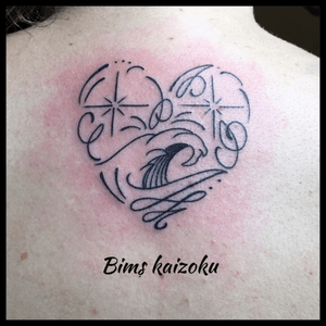 Réalisé pendant mon guest chez @pierrevibes a #aixenprovence #bims #bimskaizoku #bimstattoo #coeurtattoo #heart #tatouage #ink #inked #inkedgirl #paristattoo #paris #paname #tattoo #tattoos #tattoostyle #tattoogirl #tattoolove #tattooer #tattooworkers #tatto #tattoed #tattooflash #tattooist #tattoist #tattoolife #tattooart #tattooed #tattooartist 