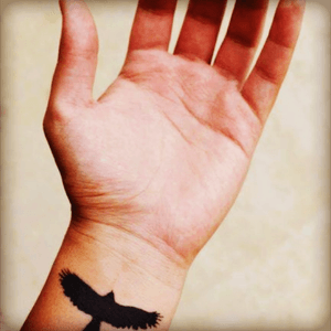 Simple yet effective #simplistic #blockcolor #silhouette #eagle #blacktattoo #wristtattoo #effective #beautiful #freehand #flight #bird #wings #message #epic #awesome #Amazing 