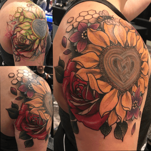 Before and after rework and add on done at the Motor City Expo #kingpintattoosupply #eternalink #keithbmachinesworks #blackwork #neotraditional 
