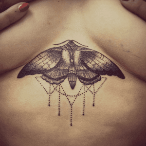 Sternum tattoo by @susiehumphrey #underboobtattoo #pittsburghtattoo #moth 