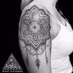 Black and gray mandala tattoo Lark Tattoo artist Neal Aultman #blackworktattoo #decorative #mandala #tattooedwomen #woman 