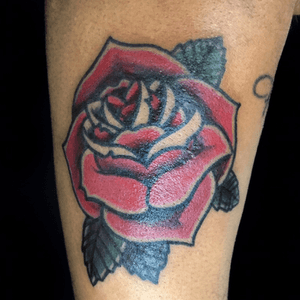 Going #tarditional #rose #americantradional #forearm #color #tattoo 