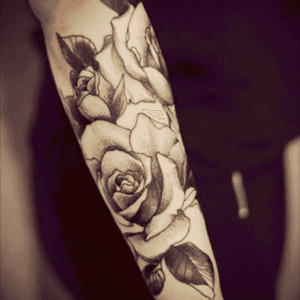  My #dreamtattoo to get by ami james #roses #englishrose #forearm #tattoodesign 