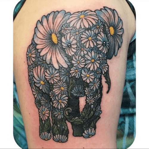 Tattoo of a daisy